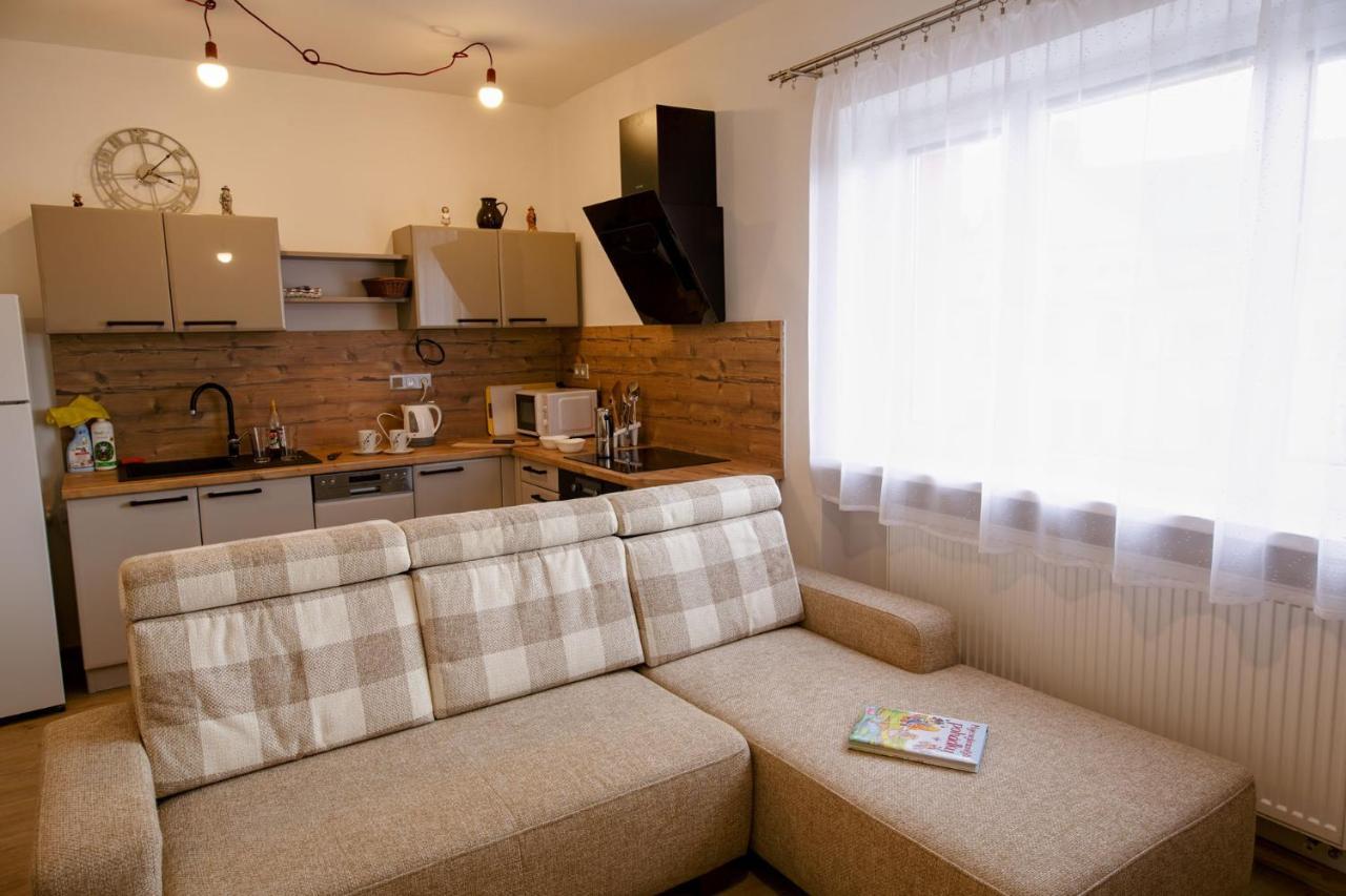 Apartman Zacler Exterior photo